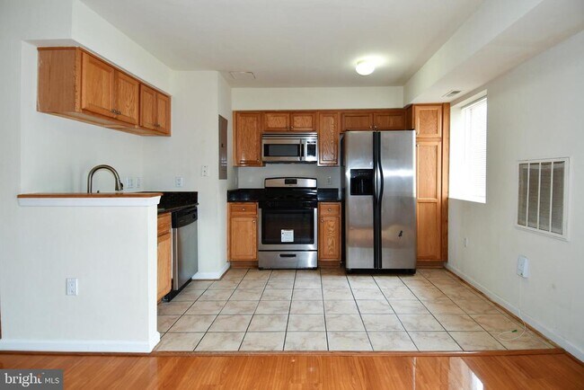 Foto del edificio - 4116 Ames St NE