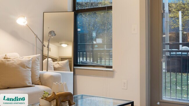 Building Photo - 930 Howell Mill Rd NW