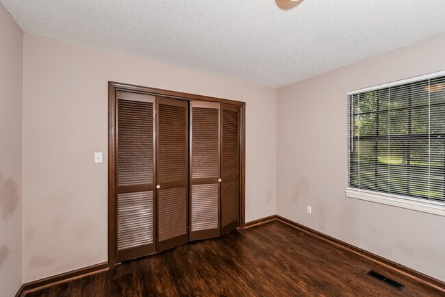 Building Photo - 5794 Henry Black Dr