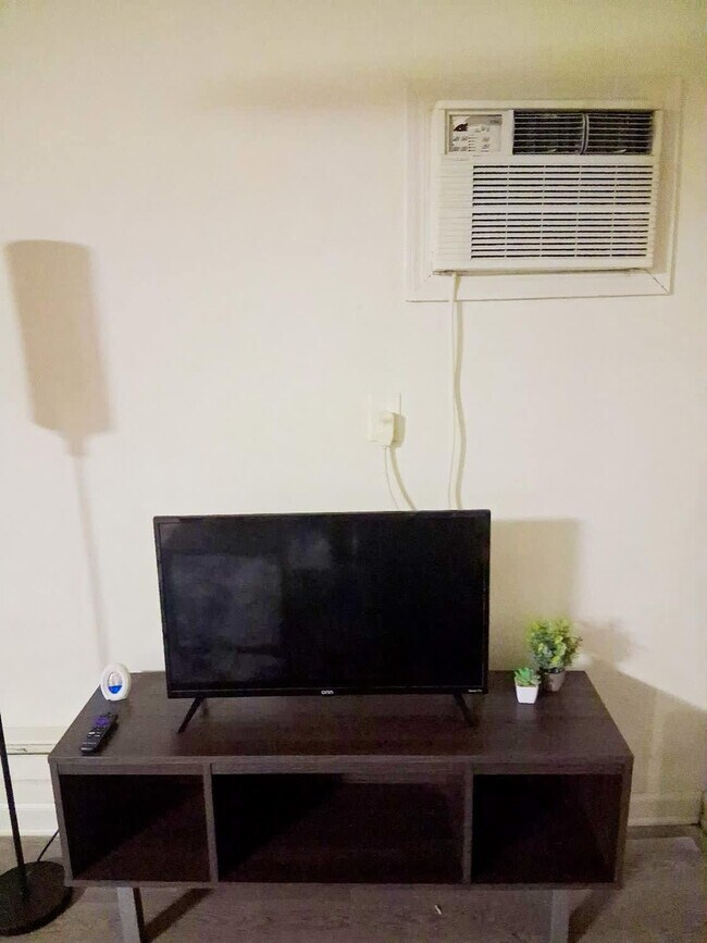 Foto del edificio - 1051 Southern Dr