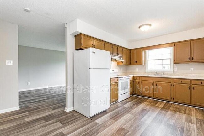 Building Photo - 816 Cotton Pl