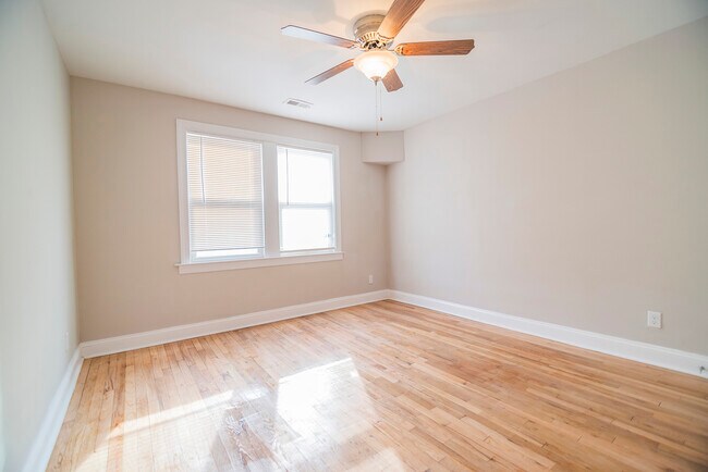 Spacious bedroom 1 - 1653 Northgate Rd