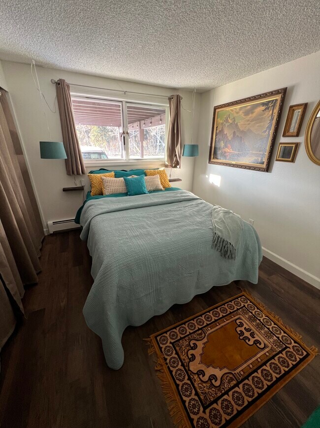 Large Primary Bedroom - 2020 W 36th Ave