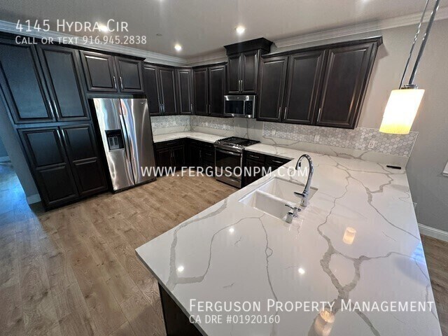 Foto del edificio - 4145 Hydra Cir