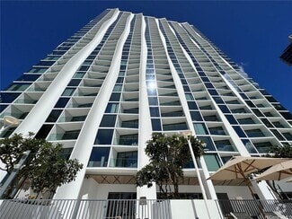 Building Photo - 1000 Auahi St