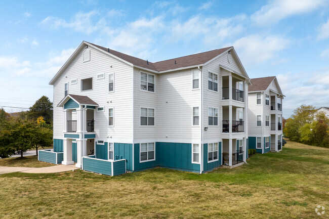 Building Photo - Campus Lodge