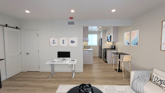 Foto del edificio - 1333 Brockton Ave