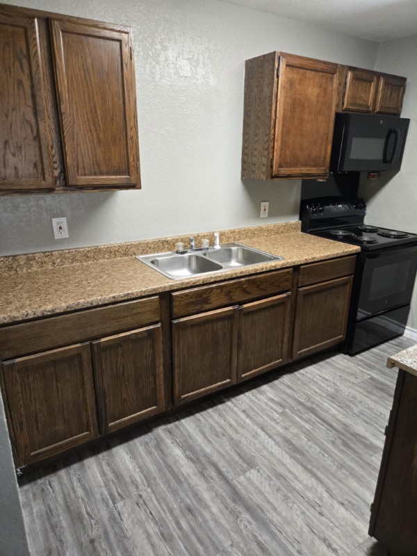 Photo - 1014 Ware Blvd Apartment