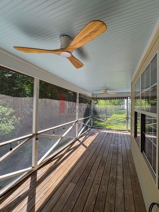 Building Photo - Lake Reynovia 3Bed/2.5Bath Rental