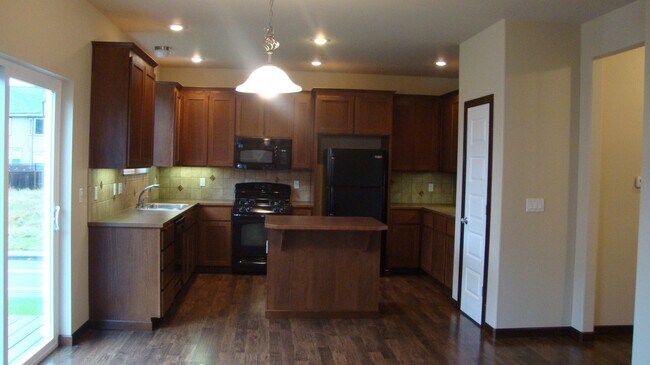 Foto del edificio - Beautiful 4 Bedroom Home in Tumwater Landing