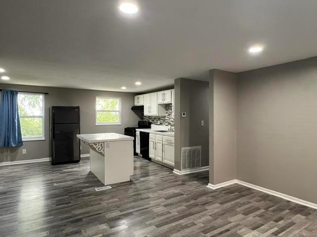 Building Photo - 781 Illini Dr