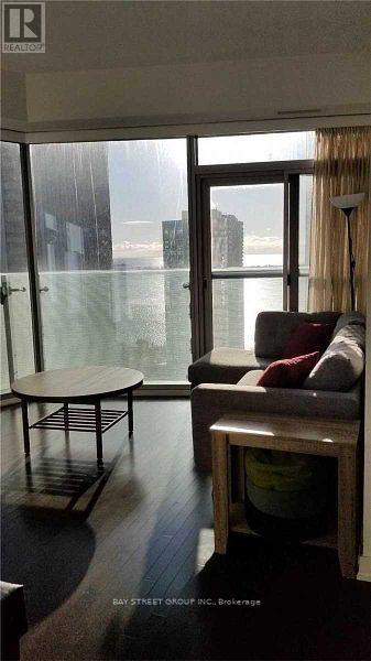 Building Photo - 14 York St