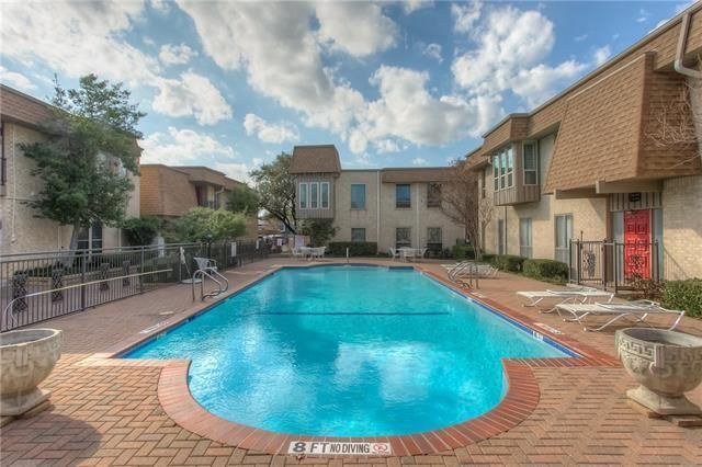 Building Photo - 4320 Bellaire Dr S