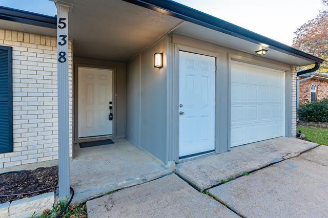 Building Photo - 538 Hawthorne Dr