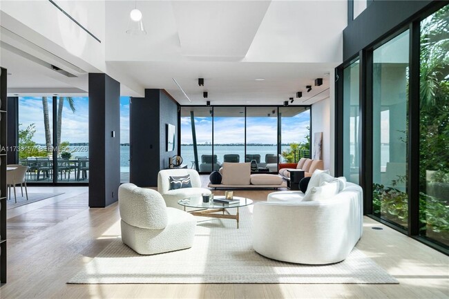 Foto del edificio - 1369 N Venetian Way