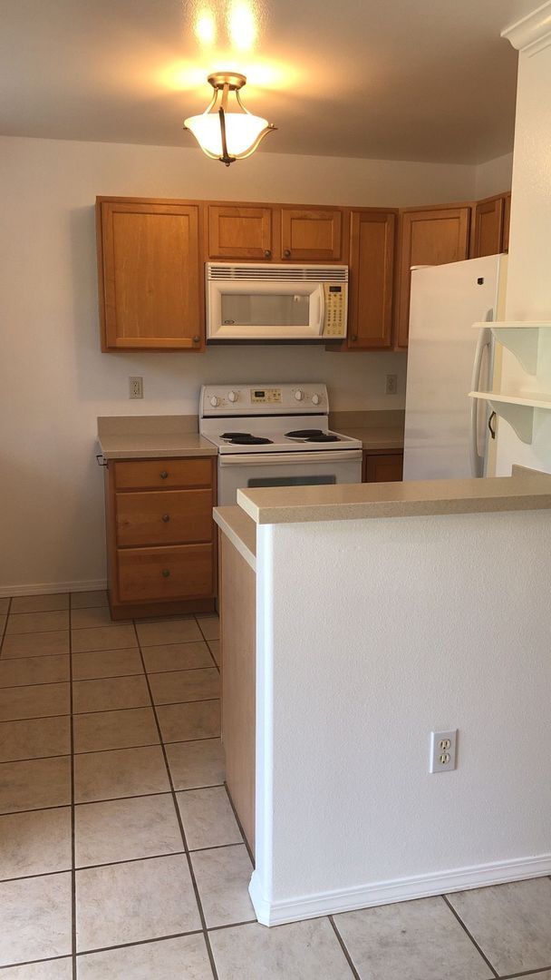 Foto del edificio - Highly Desirable Villas at Kenolio Ground Floor Corner Unit Available 5/1/26