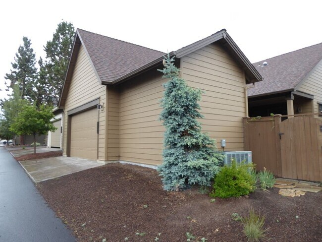 Building Photo - 61146 SYDNEY HARBOR DRIVE, BEND, OR 97702 ...