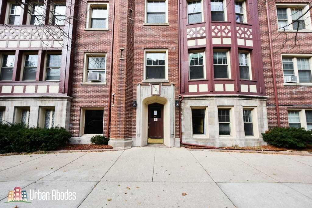 Primary Photo - 520 W Stratford Pl