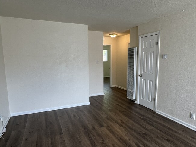 Building Photo - 1712 Arthur Ct
