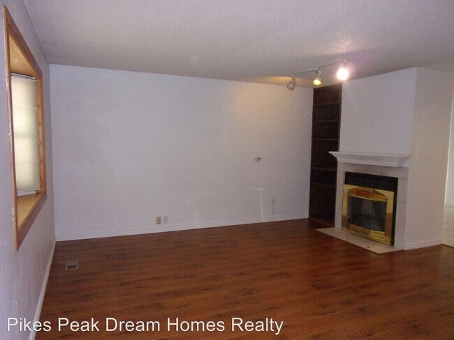 Building Photo - 3 br, 2 bath House - 6485 Lange Drive