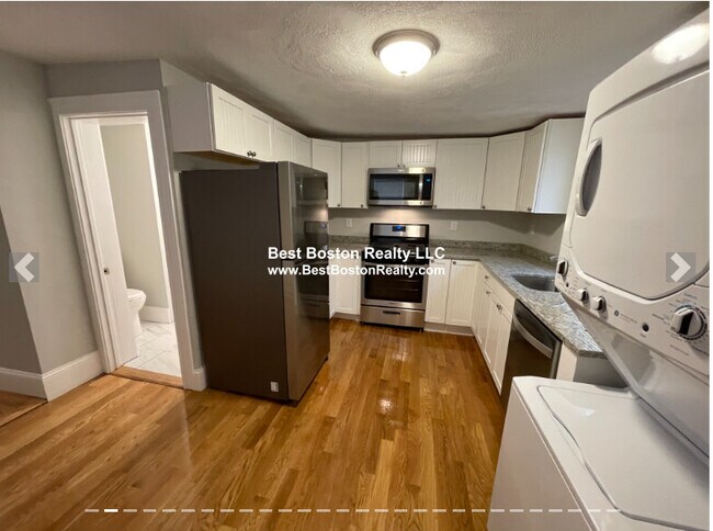 Building Photo - 309 Highland Ave