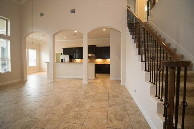 Building Photo - 9931 Hutton Park Dr