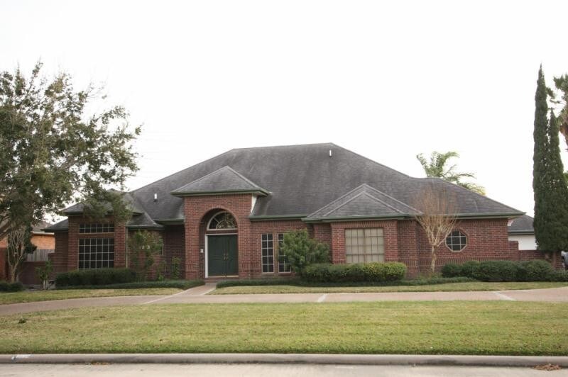 Primary Photo - 5913 Woodmere Dr