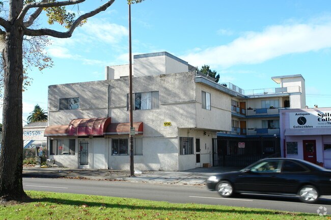Foto del edificio - 1732 San Pablo Ave