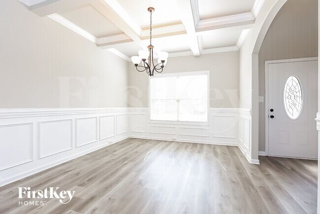 Building Photo - 1412 Kingbird Dr