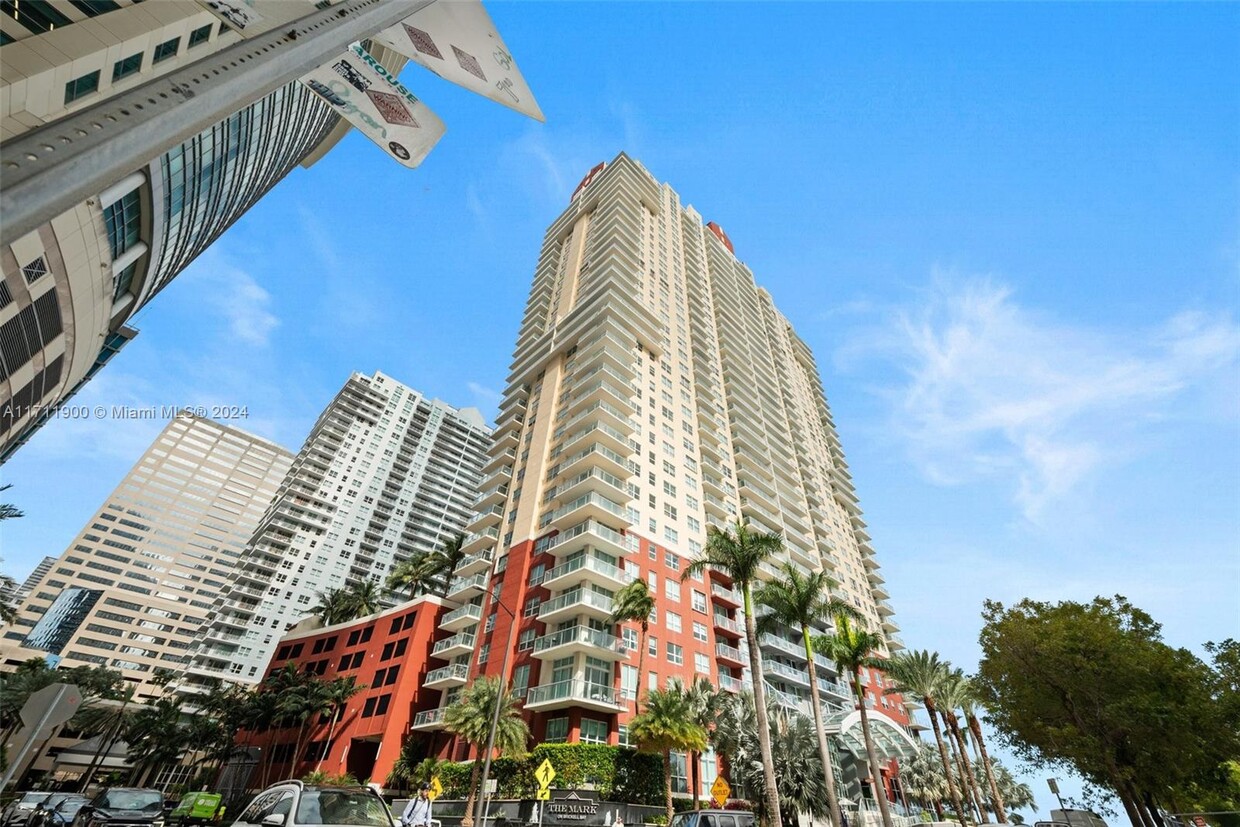 Foto principal - 1155 Brickell Bay Dr