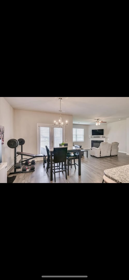 Foto del edificio - Cozy 4bedroom Home