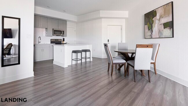 Foto del edificio - 2250 McGregor Blvd