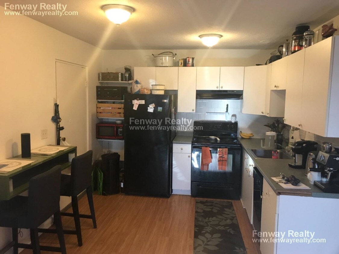 Foto principal - 256 Parker Hill Ave