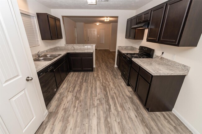 Foto del edificio - 16 Lavida Ct