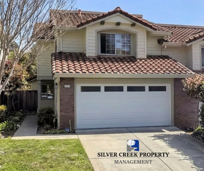 Building Photo - 21072 Greenwood Cir
