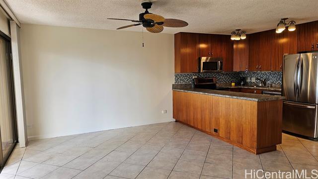 Building Photo - 2140 Kuhio Ave.