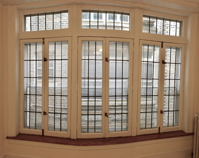 Foto del edificio - 5756 N Winthrop Ave