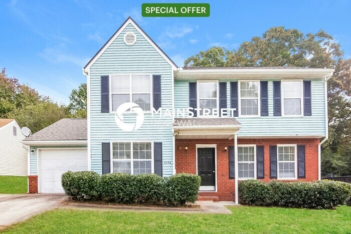 Foto principal - 4 Bedroom Pet-Friendly Home in Atlanta, GA...