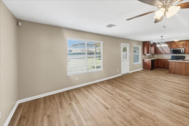 Building Photo - 1711 Mickle Creek Dr