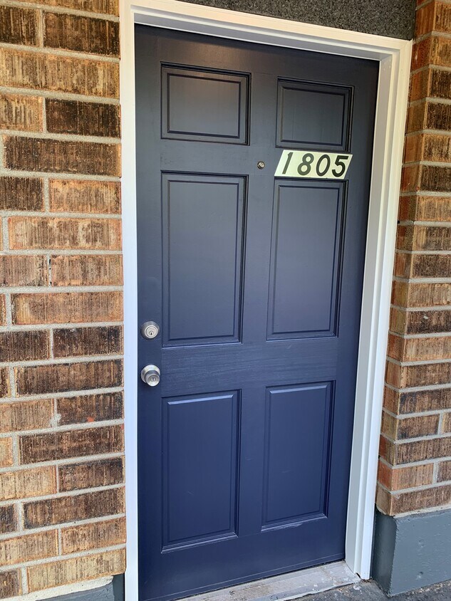 Front door - 1801 15th Ave S