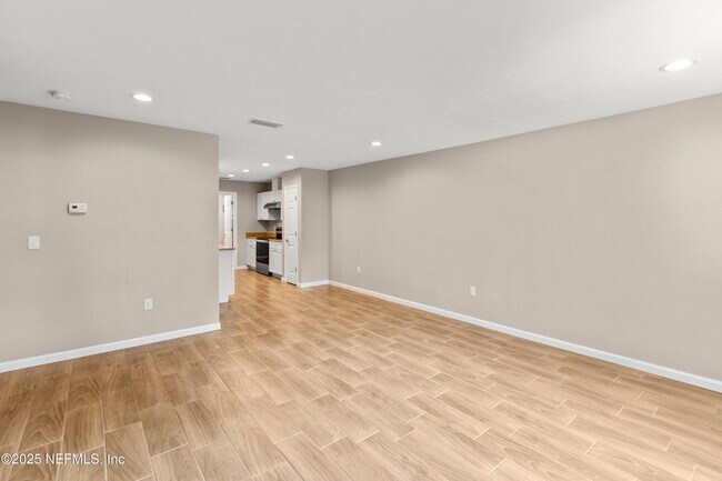 Foto del edificio - 442 SW Naha St