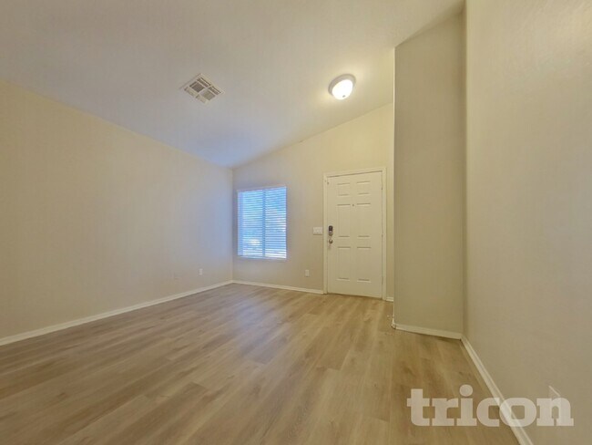 Foto del edificio - 12306 N Palm St