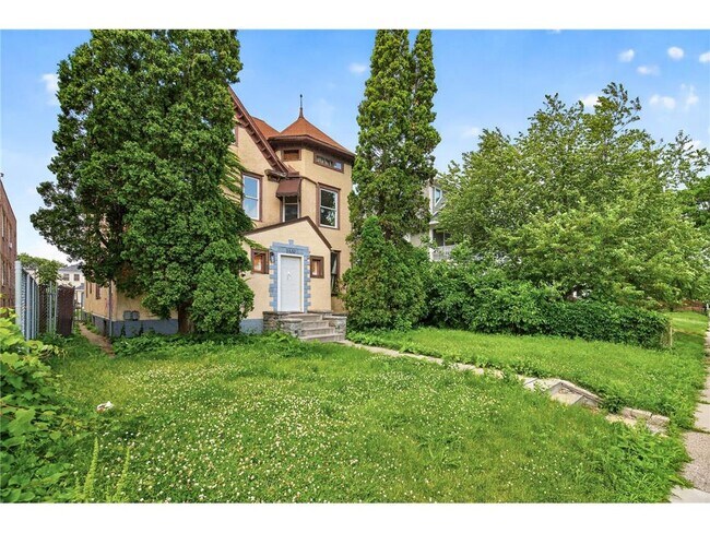 Foto del edificio - 2630 Blaisdell Ave