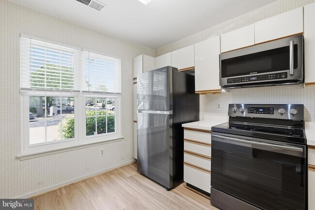 Foto del edificio - 2844 Yarling Ct