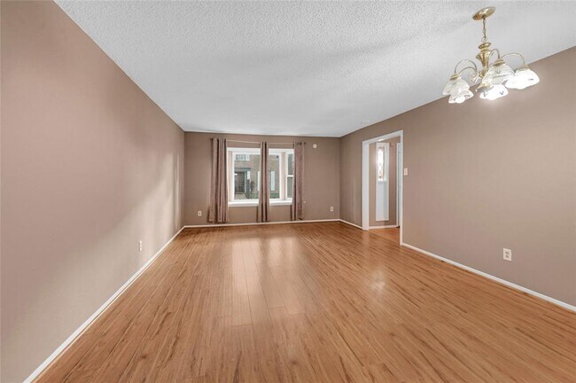 Foto del edificio - 14227 Misty Meadow Ln