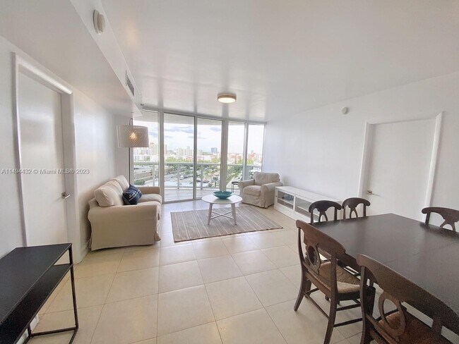 Foto del edificio - 17201 Collins Ave