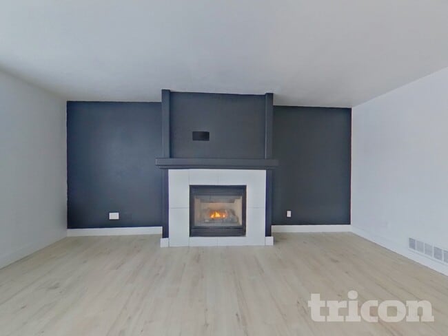 Building Photo - 1141 Cardinal Ave