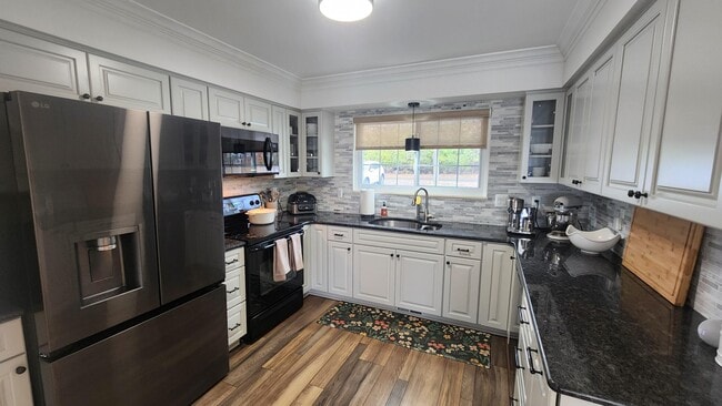 Foto del edificio - 5145 Greer Rd