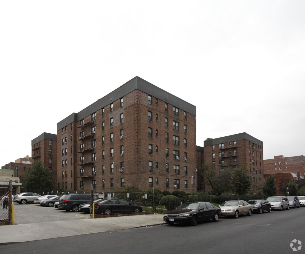 Lincoln Gardens Owners Apartments - Flushing, NY | Apartments.com