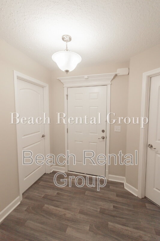 Foto del edificio - 3793 Mayfield Dr